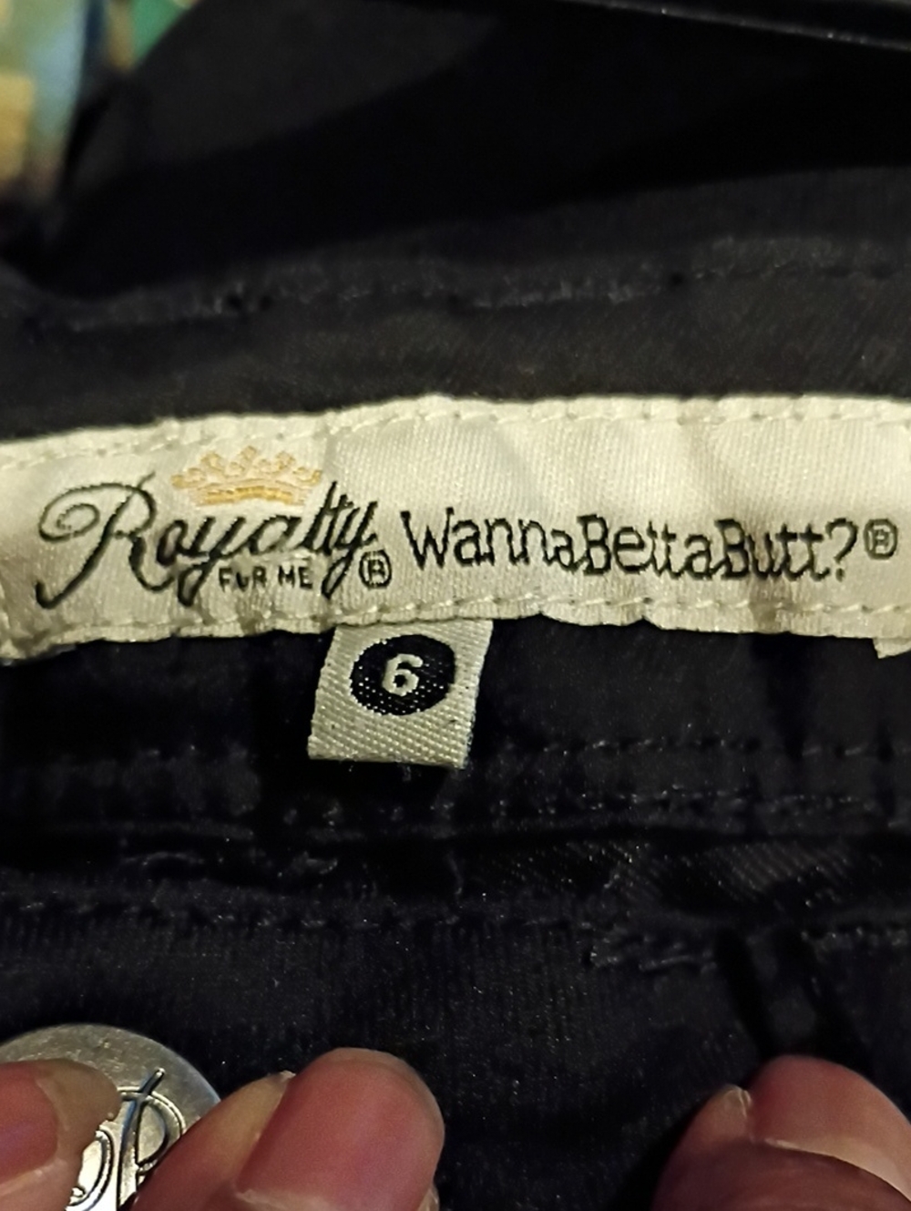 Royalty For Me Black Women’s Bermuda Cuffed Jeans - Size 6
